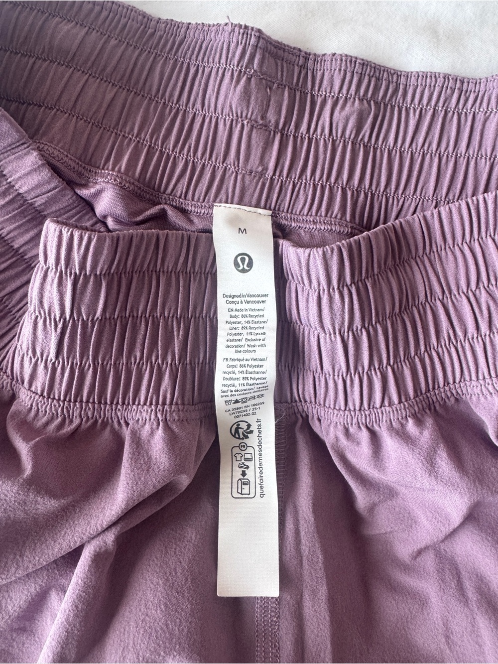 lululemon athletica Shake It Out Short - size M